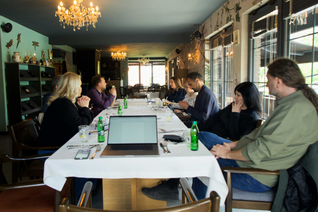 Doručak sa novinarima Priština